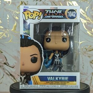 Funko Pop Marvel Thor Love and Thunder Valkyrie 1042 MIB